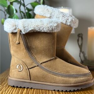 BILLY brand EZ Zip Faux Fur "Cozy" Flannel Lined Vegan Suede Boots Sz 7.5 NWOB